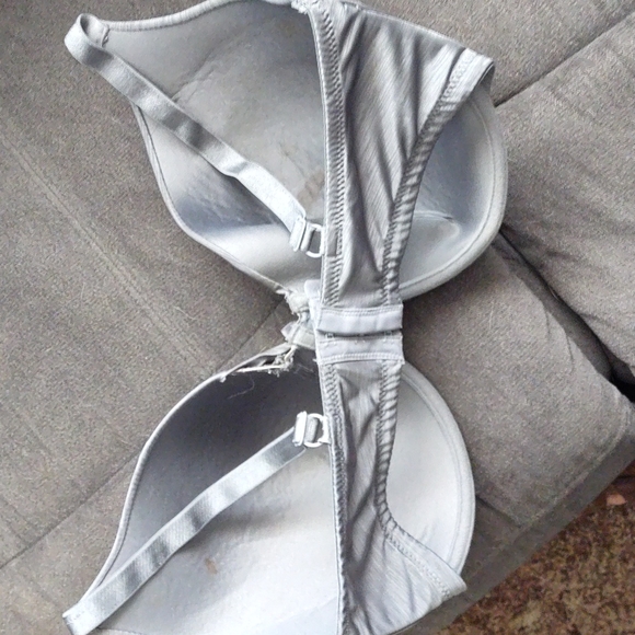 Bra - Picture 3 of 3